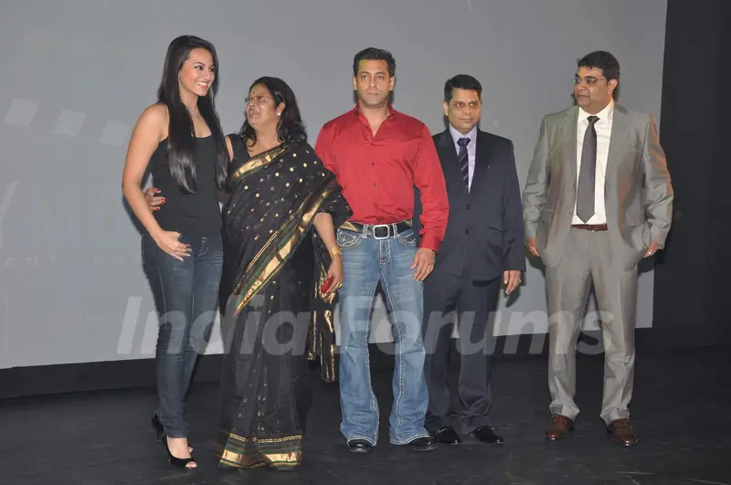 Sonakshi Sinha and Salman Khan at Fridaymoviezcom website launch at JW Marriott, Juhu in Mumbai on Friday Night