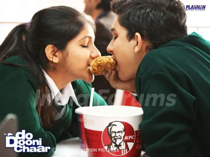 Still image from the movie Do Dooni Chaar