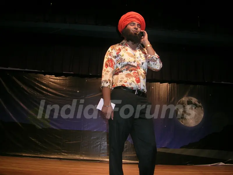 Karan Mehra as Sardar