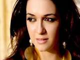 Nauheed Cyrusi Thumbnail