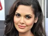 Esha Gupta Thumbnail