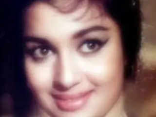 Asha Parekh Thumbnail