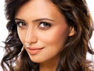 Roshni Chopra Thumbnail