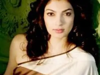 Yukta Mookhey Thumbnail