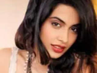 Sarah Jane Dias Thumbnail