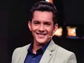 Aditya Narayan Thumbnail