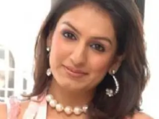 Akriti Kakar Thumbnail