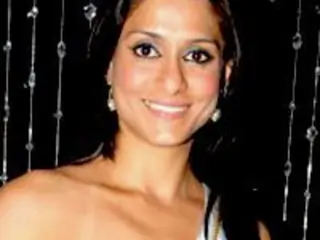 Shilpa Saklani Agnihotri Thumbnail