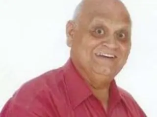 Dinyar Contractor Thumbnail