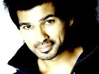 Nikhil Dwivedi Thumbnail