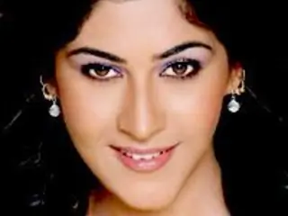 Aanchal Sabharwal Thumbnail