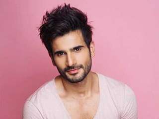 Karan Tacker