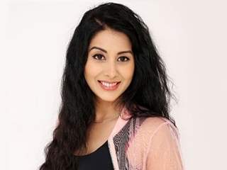 Simran Khanna Thumbnail