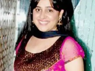 Shweta Gautam Thumbnail