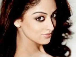 Sandeepa Dhar Thumbnail