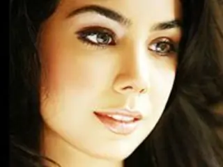 Natasha Takia Thumbnail