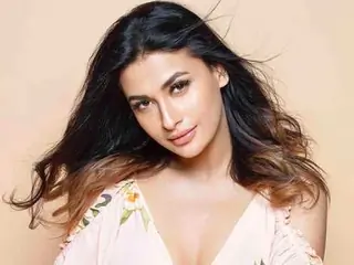 Pavitra Punia Thumbnail