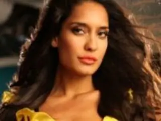 Lisa Haydon Thumbnail