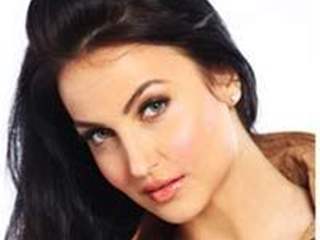 Elli Avram Thumbnail