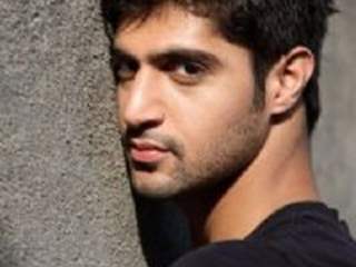 Tanuj Virwani Thumbnail