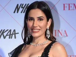 Sonnalli Seygall Thumbnail