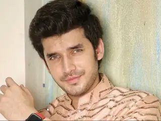 Paras Kalnawat Thumbnail