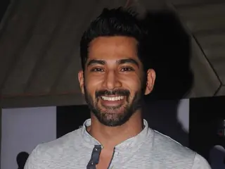 Vivan Bhatena Thumbnail
