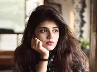 Sanjana Sanghi Thumbnail