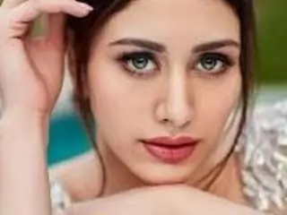 Warina Hussain Thumbnail