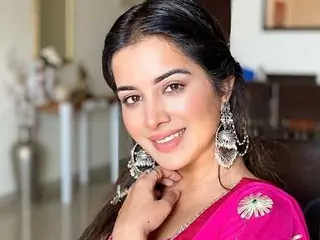 Sara Gurpal Thumbnail