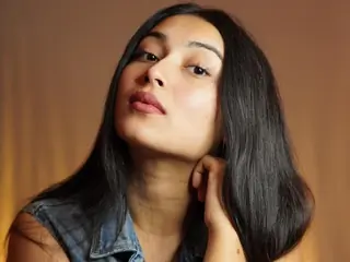 Akriti Negi Thumbnail