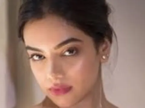 Nidhi Singh Thumbnail