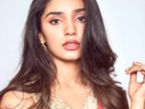 Krithi Shetty Height, Age, Family, Wiki, News, Videos, Discussion & More