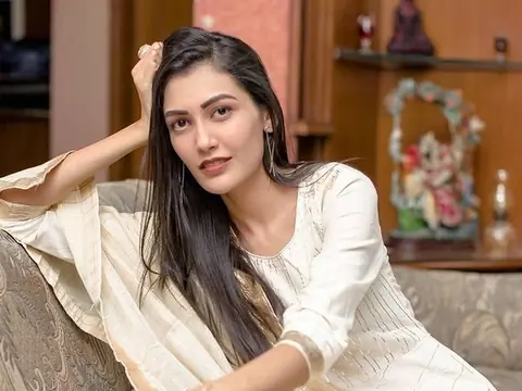 Aashna Malani  Thumbnail