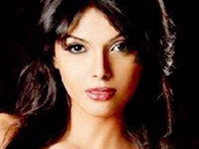 Sarlin Chopra Very Hard Sex Xnxx Com - Sherlyn Chopra Height, Age, Family, Wiki, News, Videos, Discussion & More