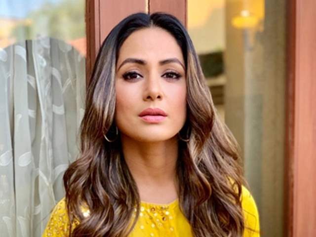 Hina Khan Height, Age, Family, Wiki, News, Videos, Discussion & More