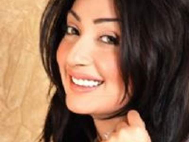 Ayesha Khan Height, Age, Family, Wiki, News, Videos, Discussion & More