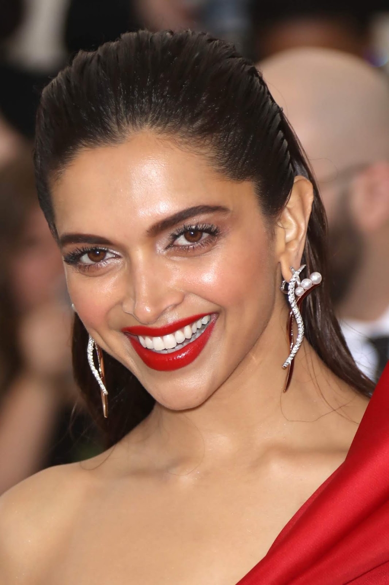 Deepika (2).jpg