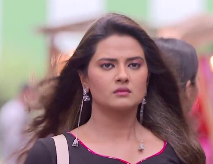 6825-kratika-sengar~2.jpg