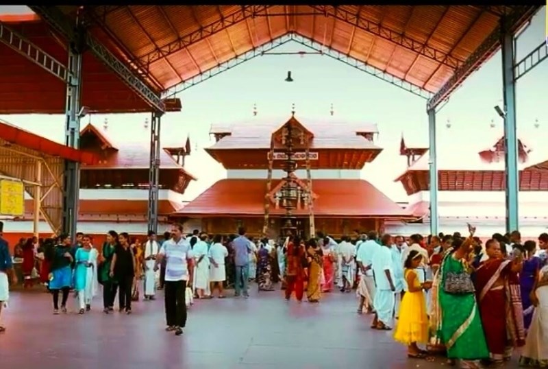 Guruvayur-Temple-Guruvayur-Kerala.jpg