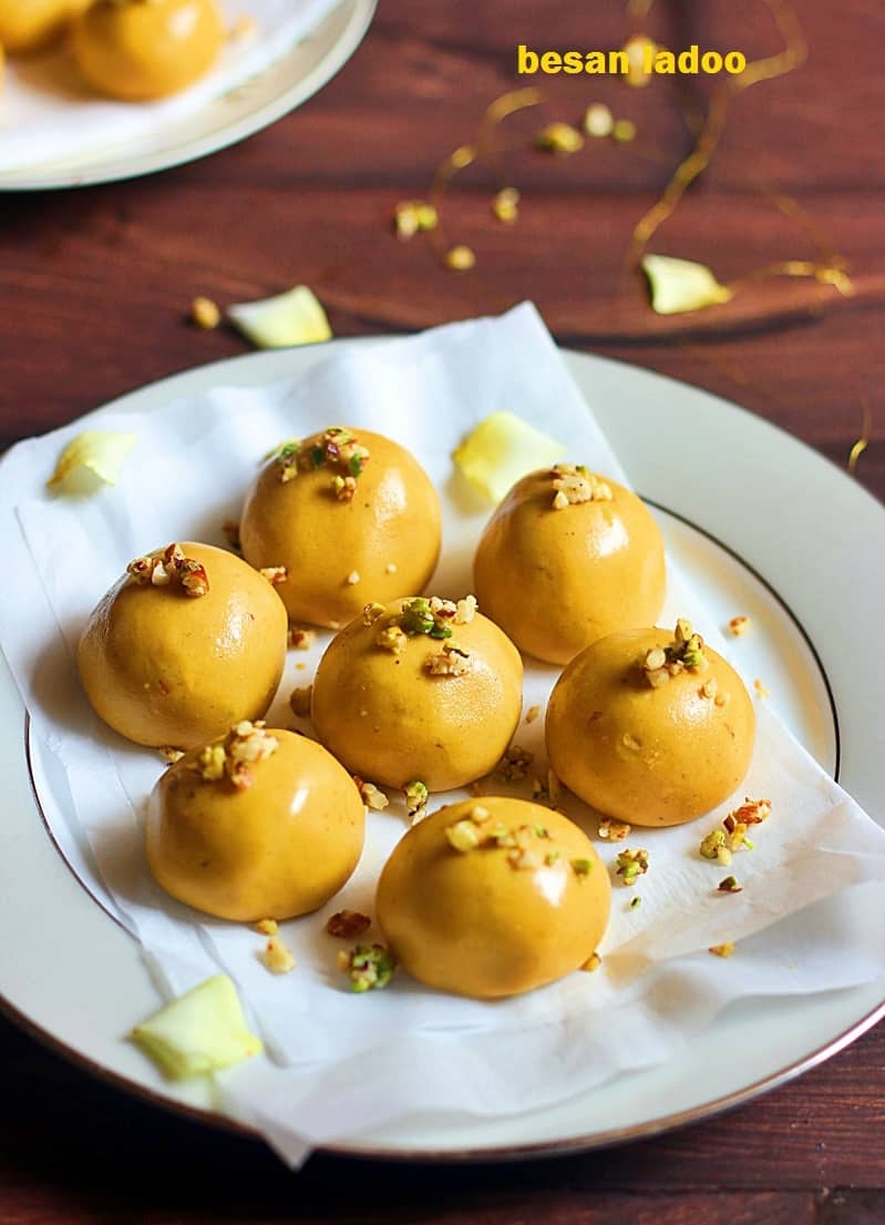 besan-ladoo-recipe-b.jpg