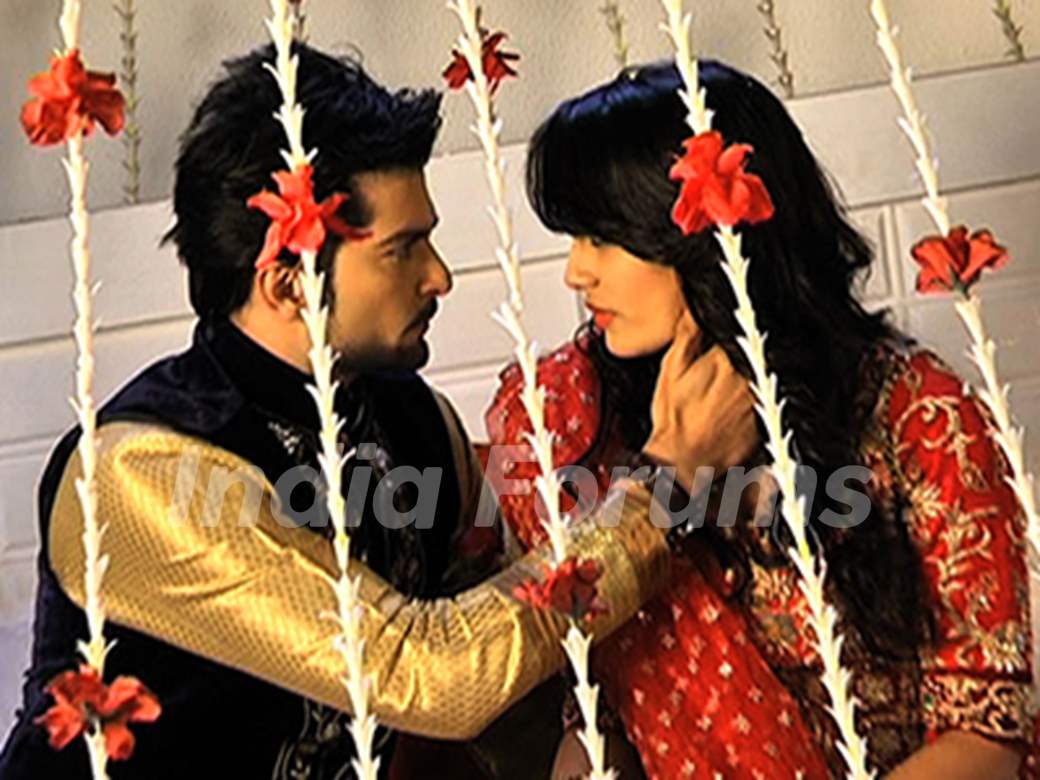 Asad and Zoya ki Suhagraat picture picture