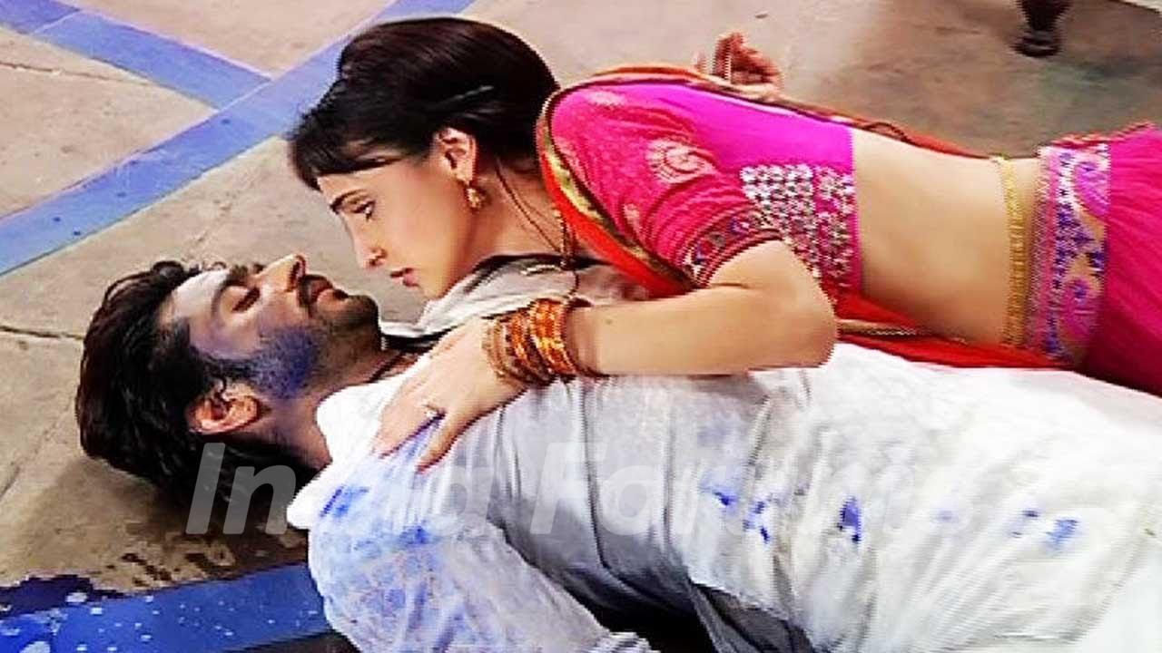 Tamil dubbed Rangrasiya, Azhagiya laila creating history! | Rangrasiya