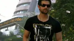 Paisa Hai Power - Aa Dekhee Zara Thumbnail