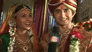 Payal And Varun Getting Married thumbnail