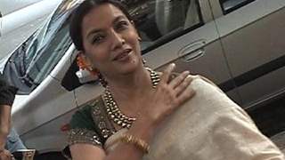 Shabana Azmi At the Launch Of a Jewelry Shop