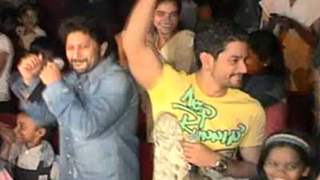 Golmaal 3 cast celebrate success of their film with underprivileged kids on Children’s Day