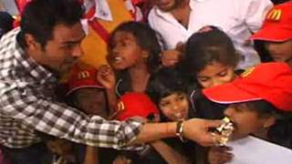 Arjun Rampal and Sajid celebrate Children’s Day with underprivileged kids at McDonalds