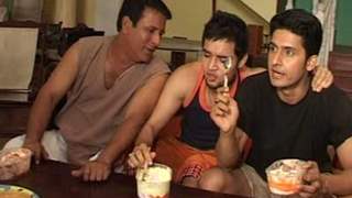 Saas Bina Sasura Cast enjoying Ice Cream