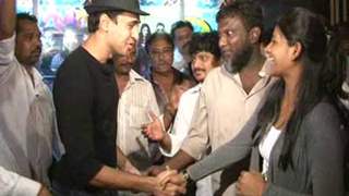 'Mere Brother Ki Dulhan' Star Imran Khan Meet His Fans